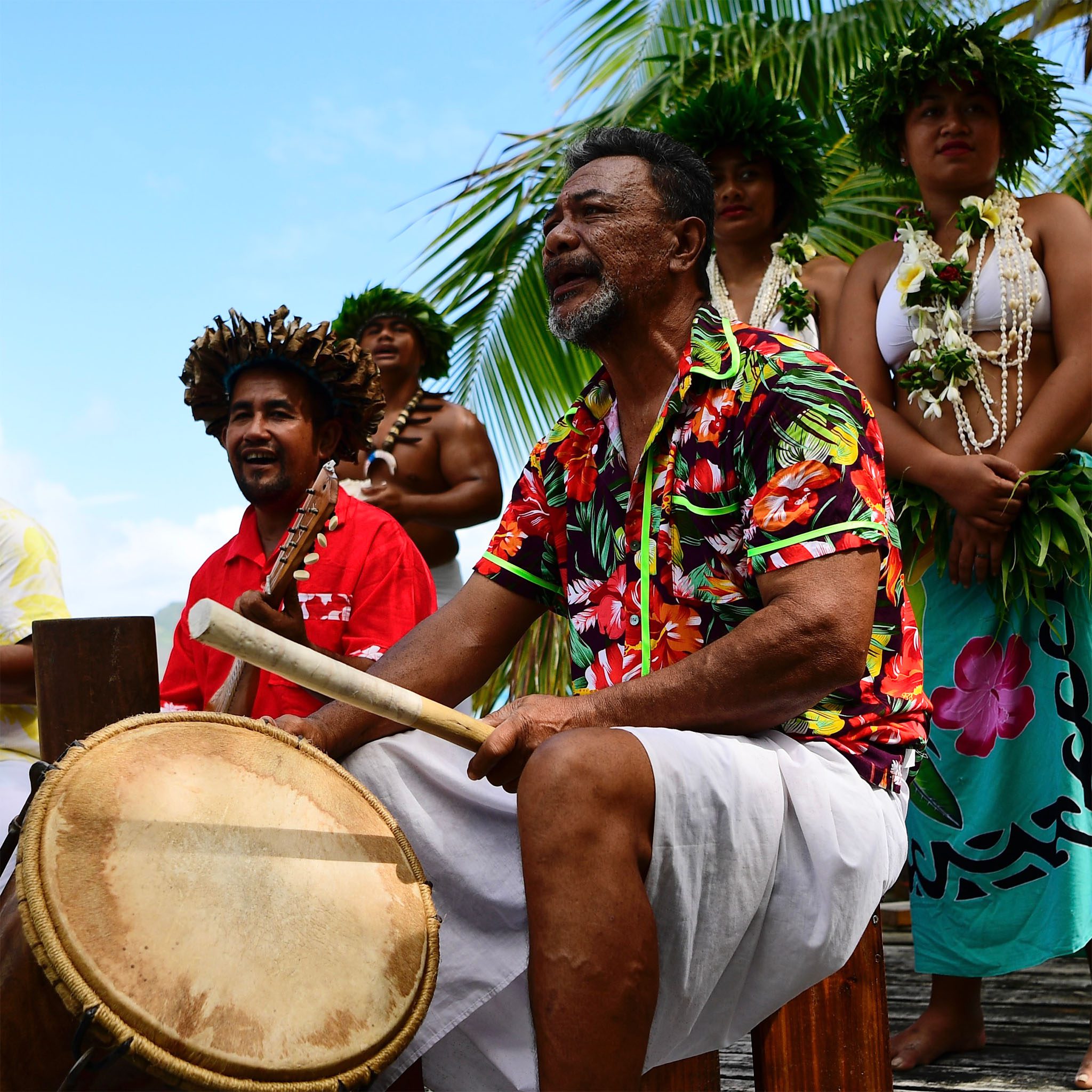 Royal Tahitian Wedding Band